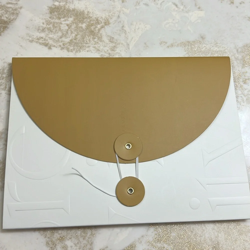 Cloth & Paper Folder